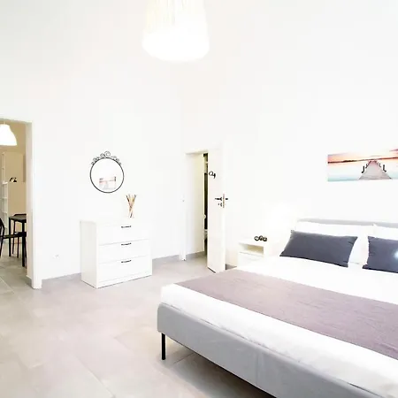 Les House - 1 By Tuscanywego