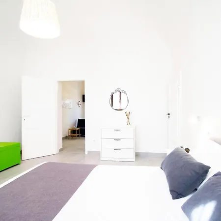 Les House - 1 By Tuscanywego *
